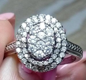 💍 Stunning Oval Diamond Ring – With Valuation Certificate 💎 💍 Stunning Oval Diamond Ring – With Valuation Certificate 💎