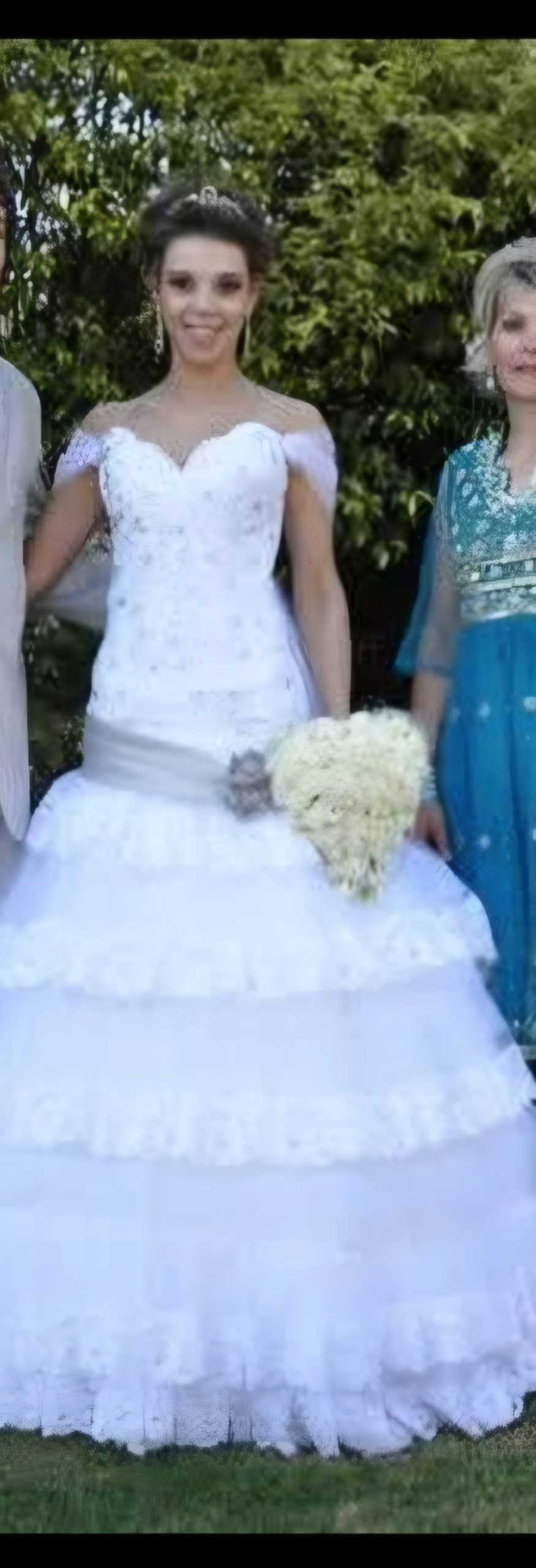 Wedding dress - Image 3