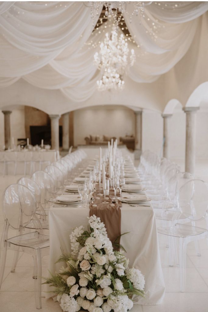 flower-arrangements-full-on-one-side-and-a-little-on-other-side-4